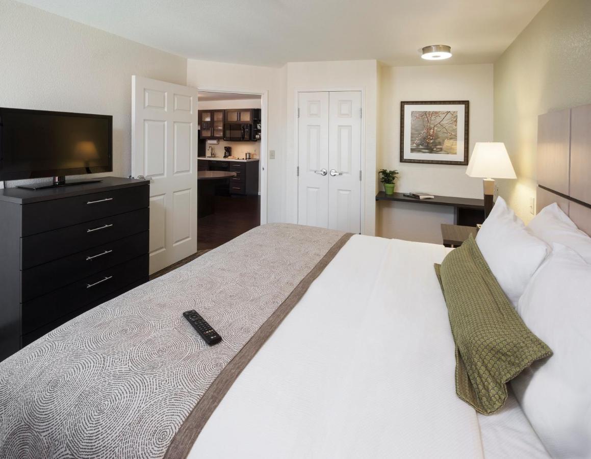 Candlewood Suites Denver Northeast - Brighton By Ihg Room photo